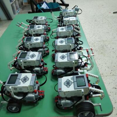 Alcuni momenti di attività robotica