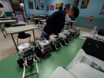 Alcuni momenti di attività robotica