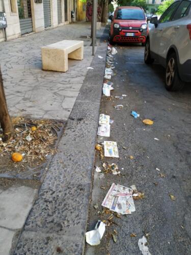 Alcuni scatti che mostrano il degrado nel quartiere Borgo Sanzio di Catania