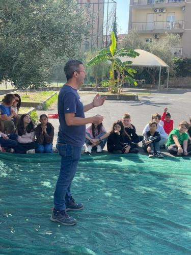 WhatsApp Image 2025-10-15 at 16.18.12