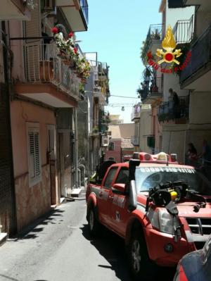 incendio acitrezza 3