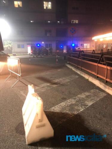 Vasto incendio all'ospedale di Acireale