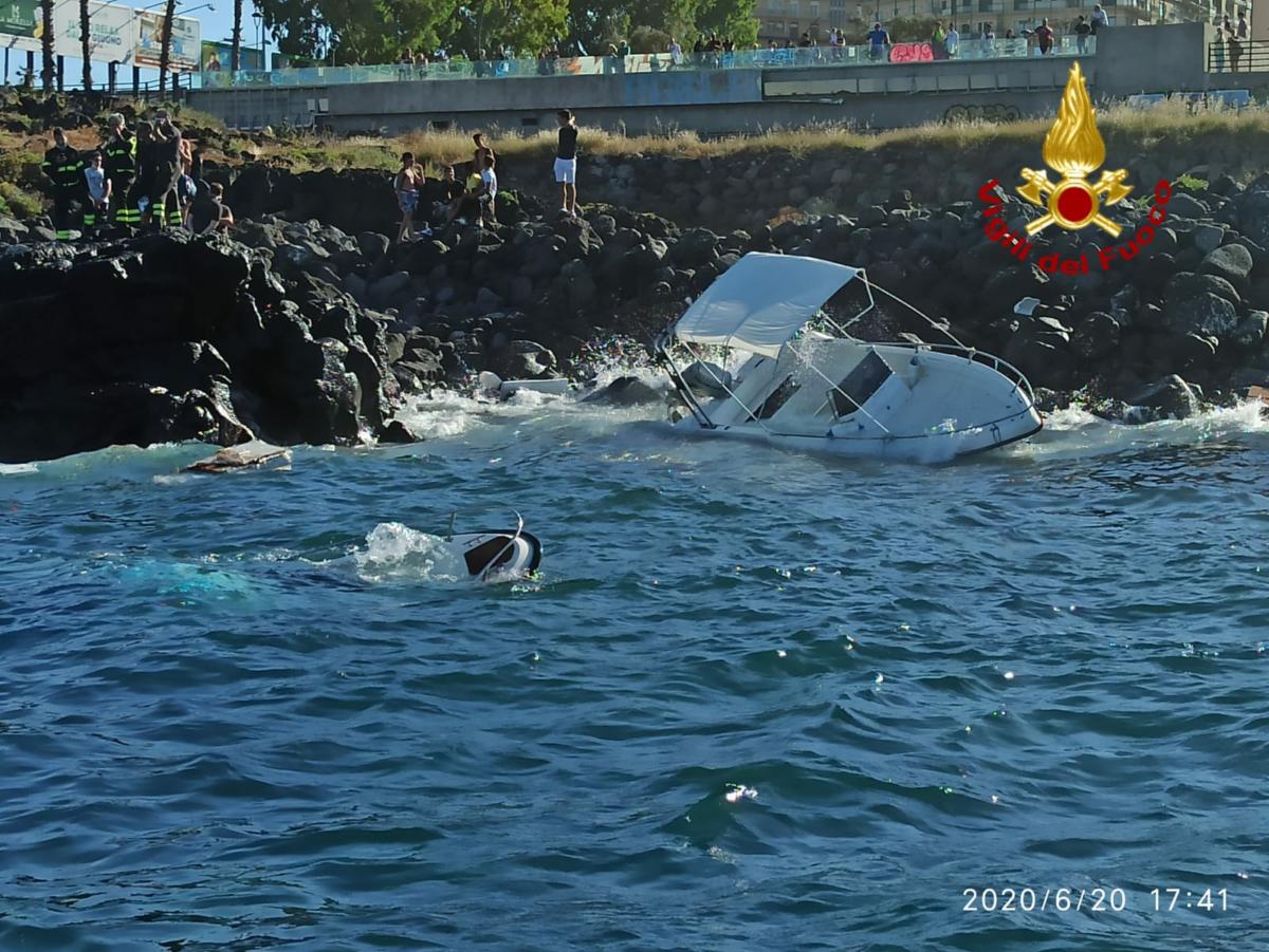 Barche affondate a Ognina, sospiro di sollievo: né dispersi, né feriti. Ecco cosa è accaduto - FOTO