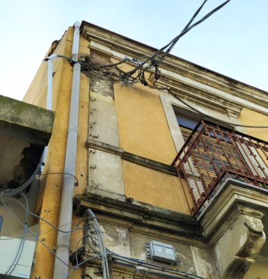 Cavi tranciati via Zia Lisa