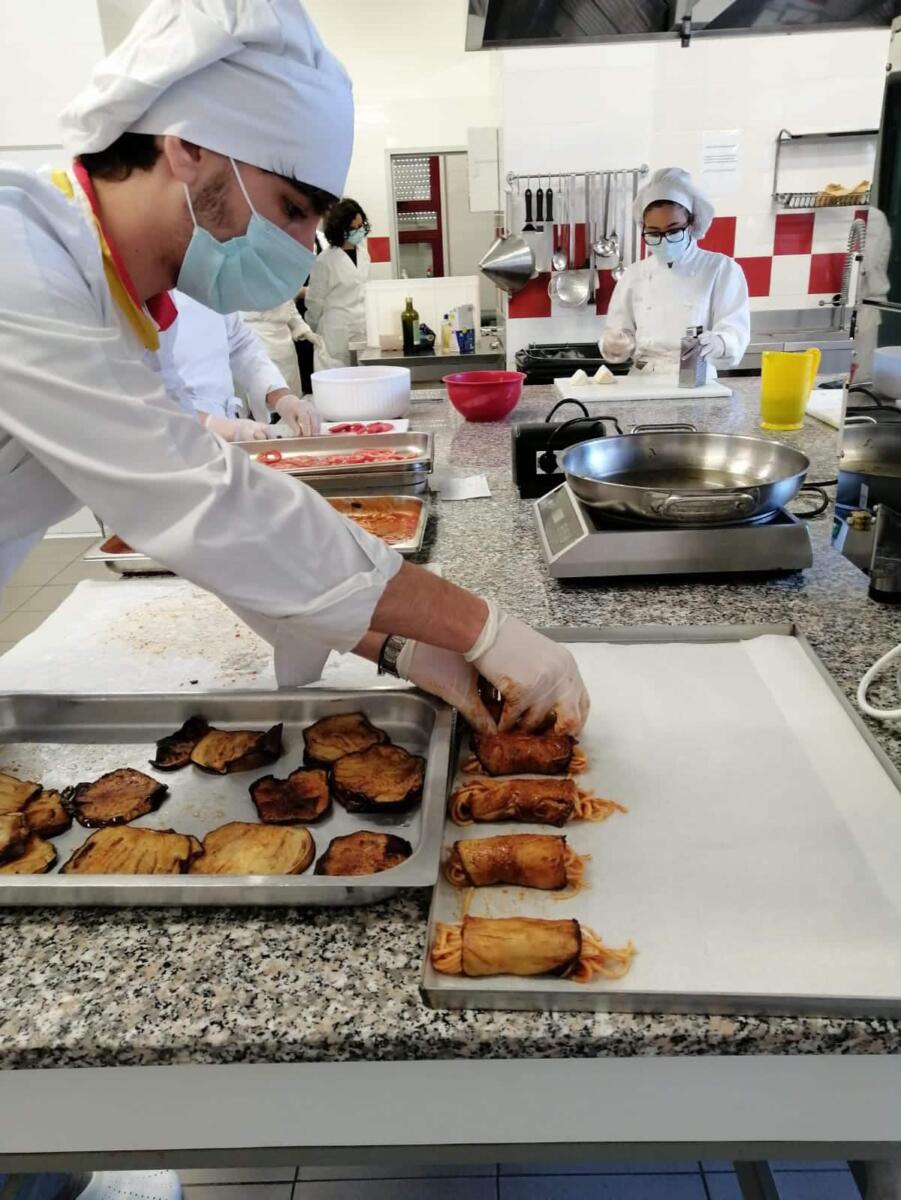 Il Ristorante dell’Alberghiero Pestalozzi di Catania riapre i battenti 1