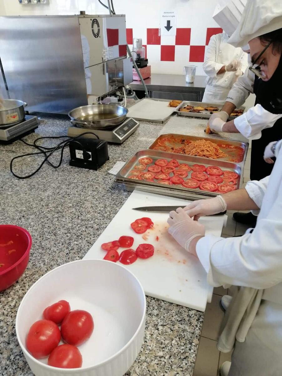 Il Ristorante dell’Alberghiero Pestalozzi di Catania riapre i battenti 3