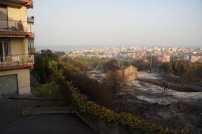 Incendio-Canalicchio-Catania-12 (1)