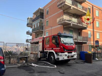 Incendio-Canalicchio-Catania-3 (1)