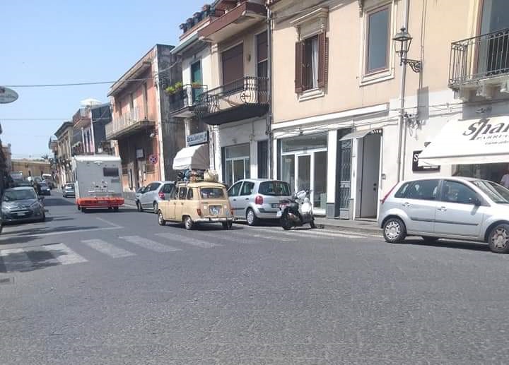 Renault 4 a Viagrande